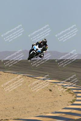 media/Mar-28-2022-Superbike Trackdays (Mon) [[b8603d0f67]]/Open Track Time/Turns 9 and 10/